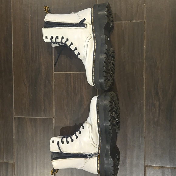 Dr. Martens White JADON Zplatform Boot Sz US 7L - Picture 7 of 13
